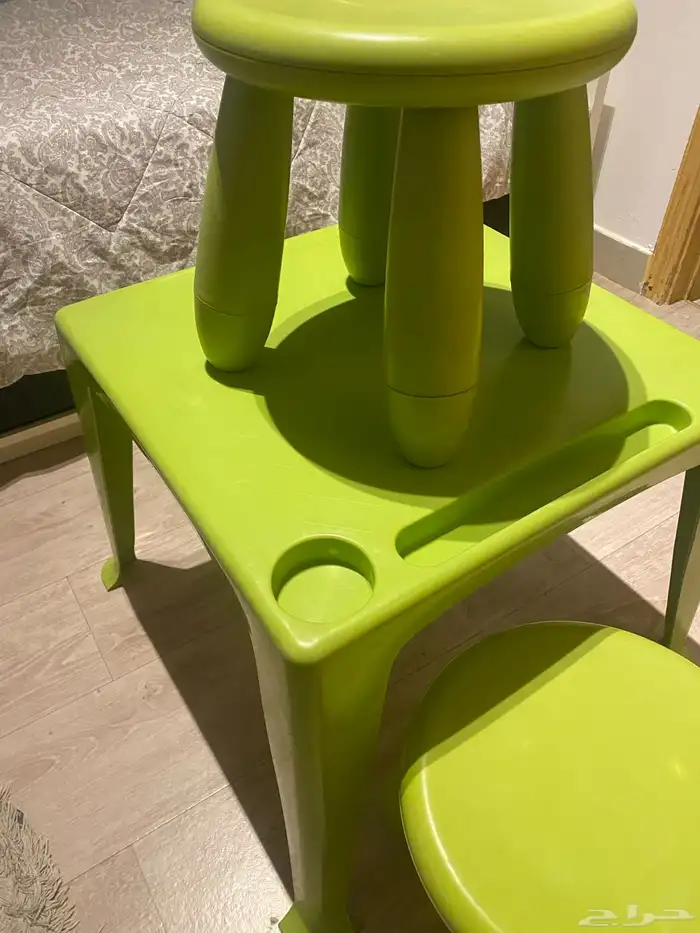 طاولة للأطفال 1