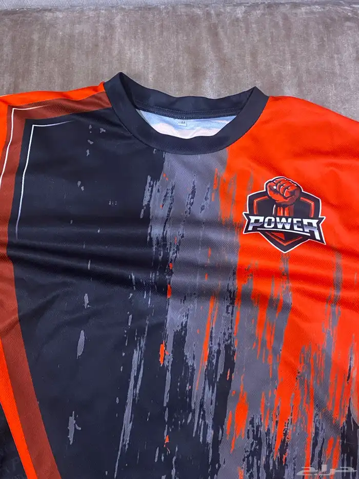 ملابس باور القديمه 0