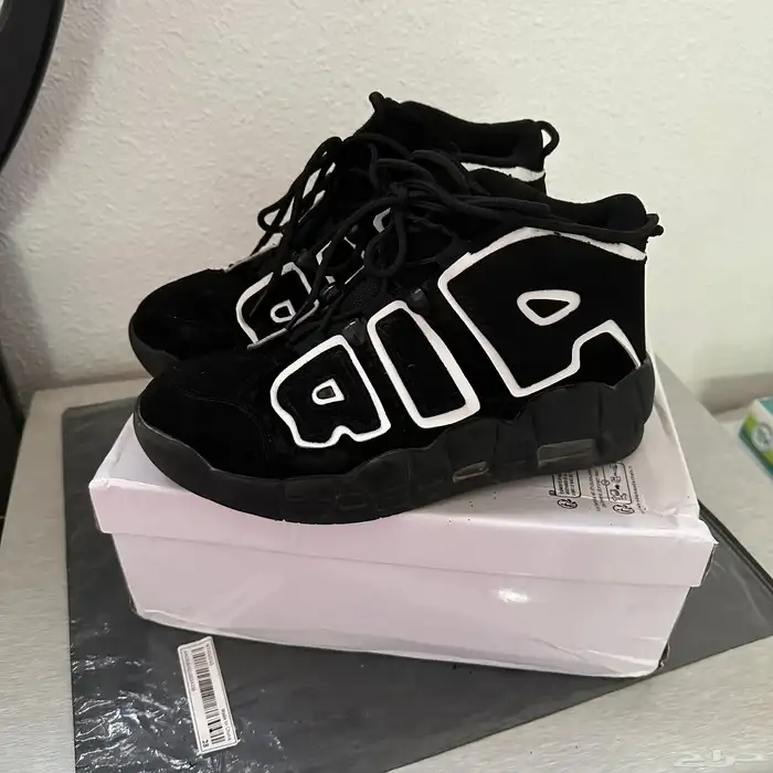 احذية جديدة ومميزة للبيع القطعة ب 25 ريال 32