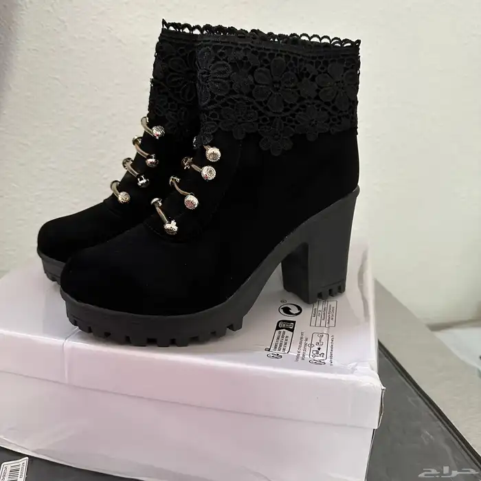 احذية جديدة ومميزة للبيع القطعة ب 25 ريال 25