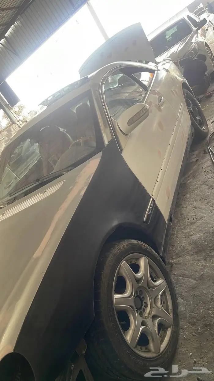 للبيع مرسيدس فياقرا cl500 موديل 2002 5