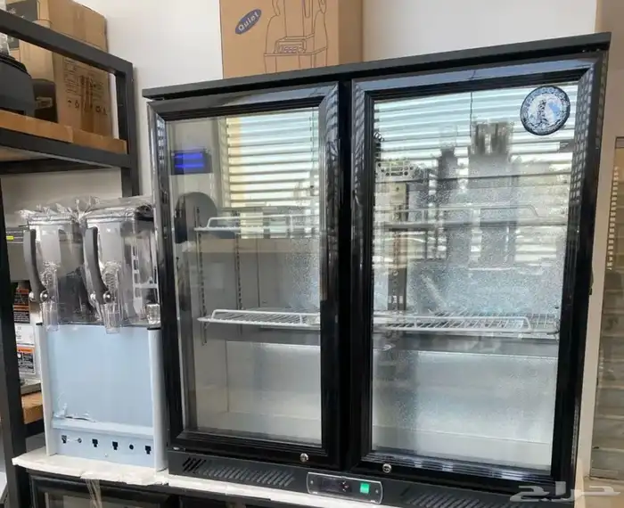 يوجد لدينا ثلاجة عرض اندر كونتر 0