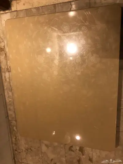 طاوله للبيع 1