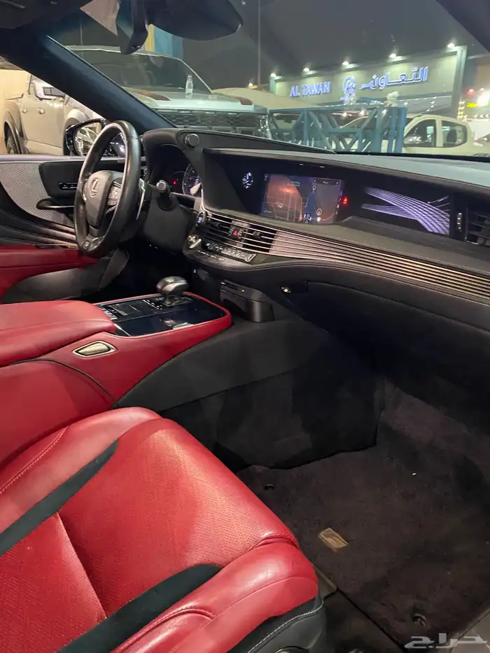 لكزس LS500 F 2019 سعودي 15