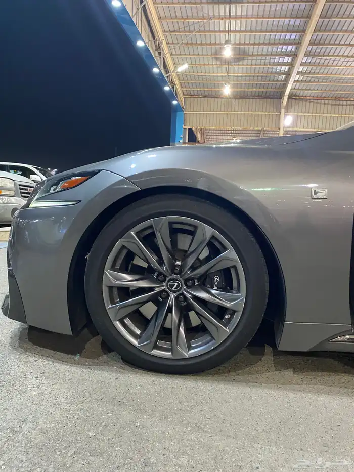 لكزس LS500 F 2019 سعودي 6