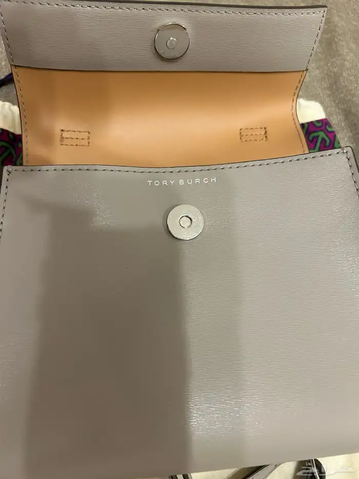 شنطة ماركة توري بورش. TORY BURCHشبه جديدةBAG 4