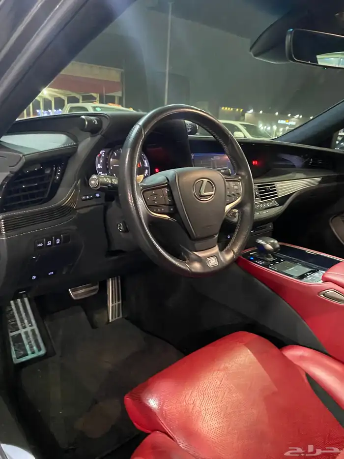 لكزس LS500 F 2019 سعودي 7