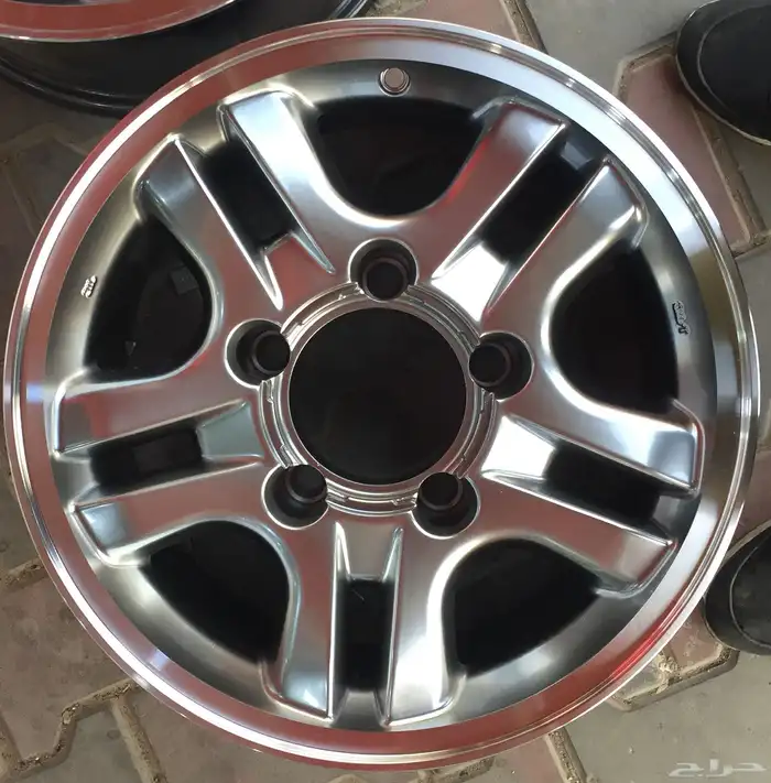 جنوط لكزس 16 شفه عريض نيكل الحميد اللون رصاصي و فيراني جديد 3