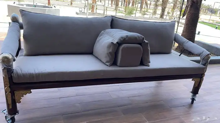 كراسي حديد للجلسات الخارجية والحدائق 12