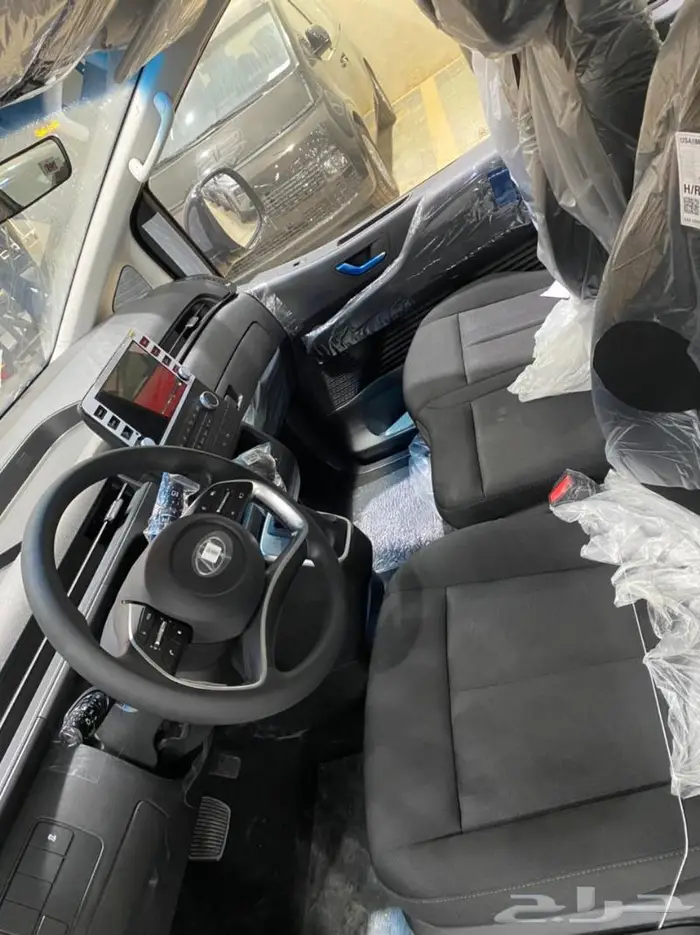 هونداي ستاريا سمارت بنزين موديل 2024 4