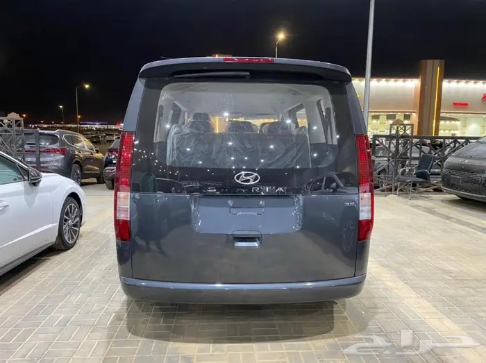 هونداي ستاريا سمارت بنزين موديل 2024 8