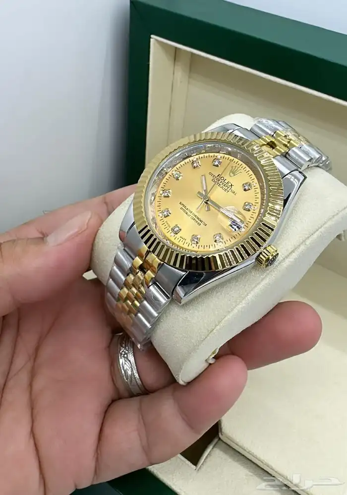 ساعات رجالي ونسائي 0
