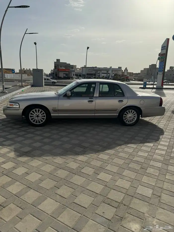للبيع فورد قراند ماركيز 1