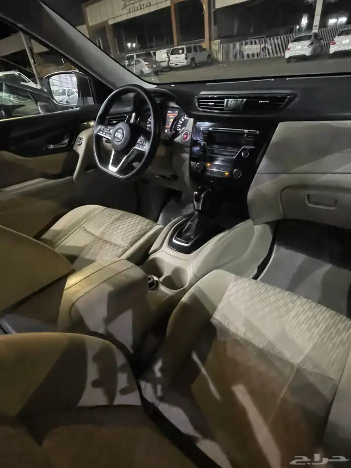 اكس تريل تم البيع 15