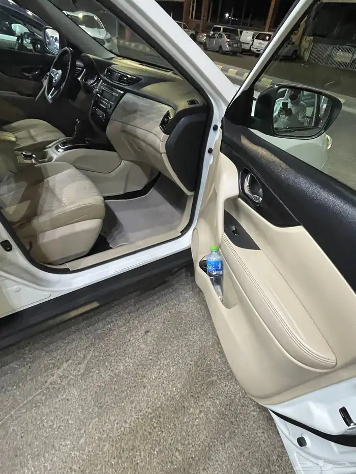 اكس تريل تم البيع 19