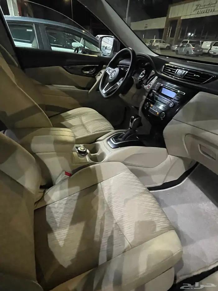 اكس تريل تم البيع 17