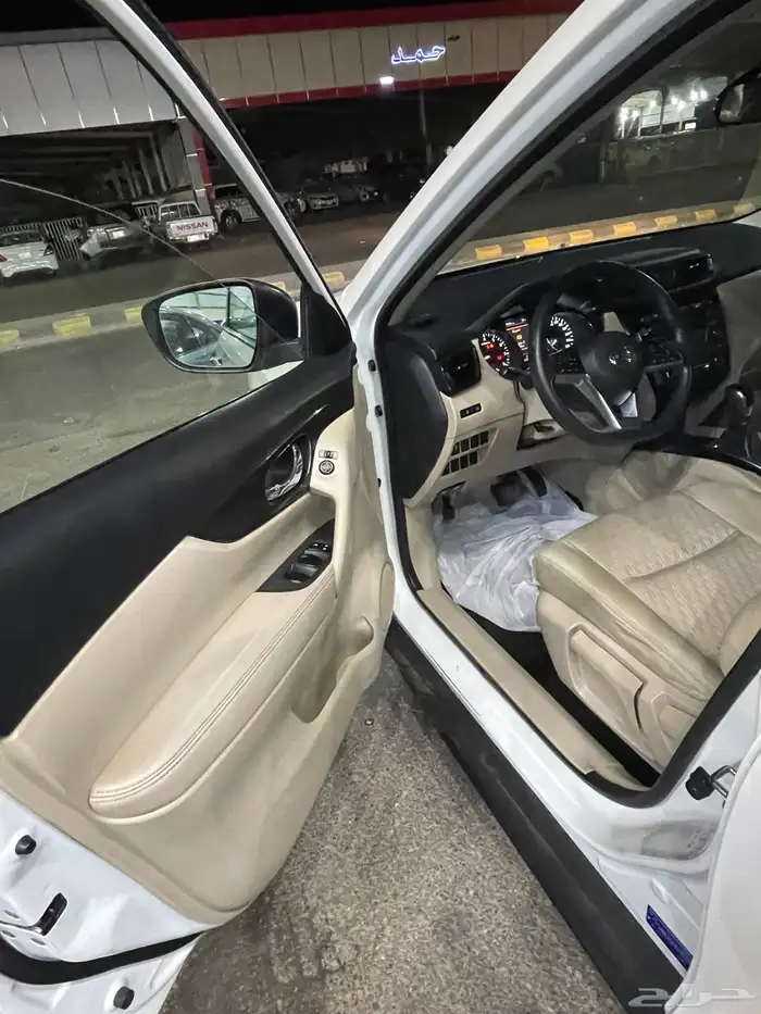 اكس تريل تم البيع 13