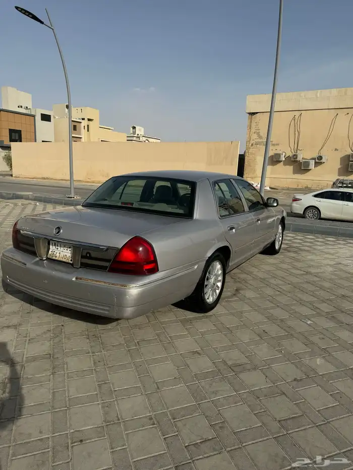 للبيع فورد قراند ماركيز 12