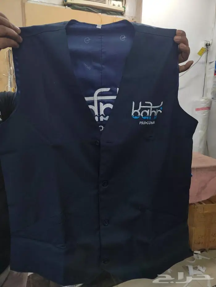 مختصون تفصيل وتطريز الزي الموحد جودة عالية وأسعار مميزة 0