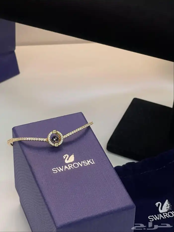 سوارة يد نسائي ماركة فسكي 13