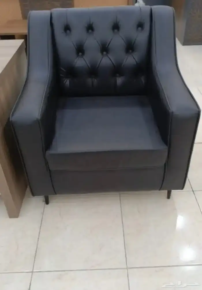 كنب جلد جديد كل مقاس متوفر و كل الوان متوفرة و سعر جملة 2