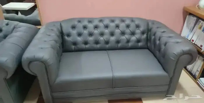 كنب جلد جديد كل مقاس متوفر و كل الوان متوفرة و سعر جملة 8
