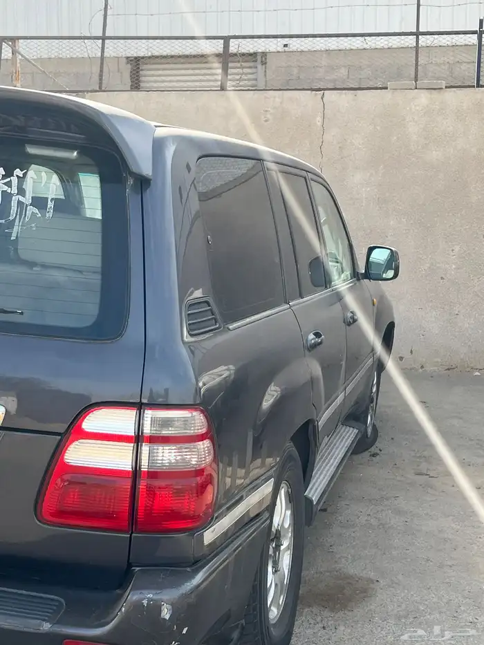 لاندكروزر 2004 محركات بلد واكسسوارات وعداد كلها مشاءالله 1