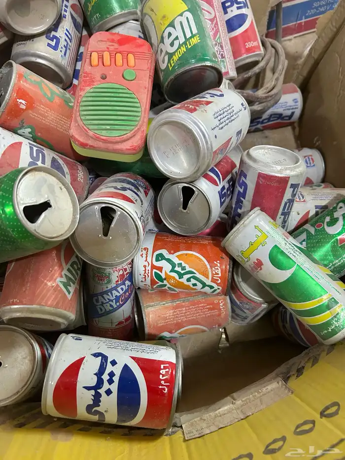 تراث علب بيبسي وتيم وميرندا وشاني وبعض العلب المختلفه 0