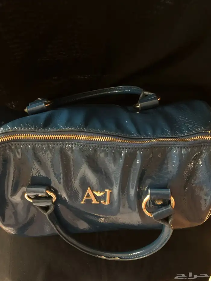 شنطة يد ارماني Armani اصليه من البوتيك 2