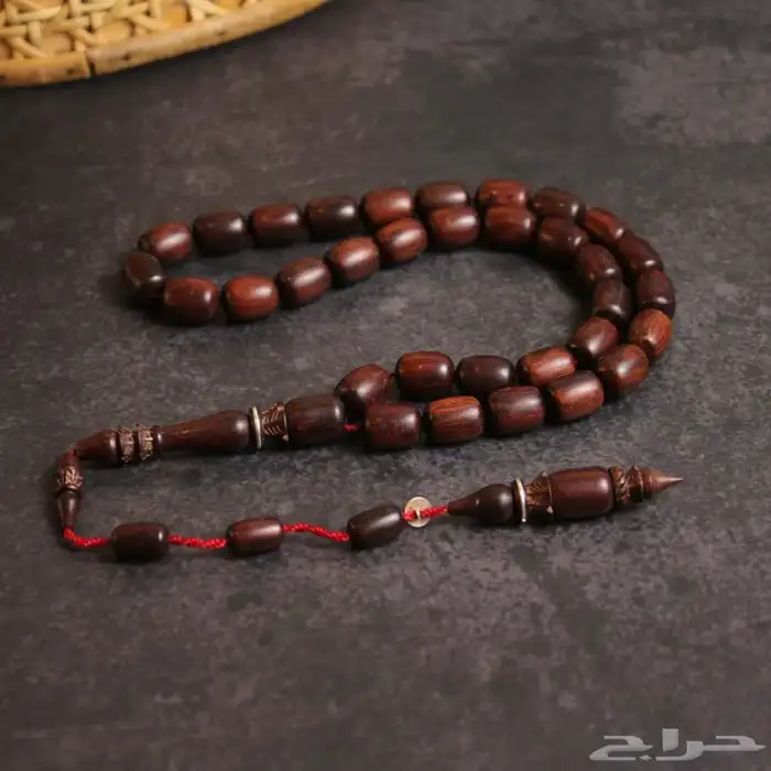 سبحة مميزة من خشب الحيه 0