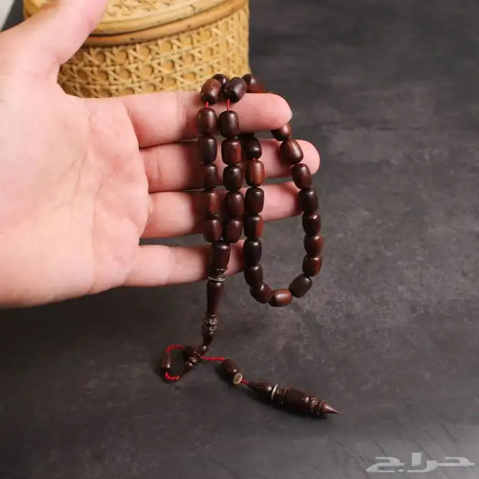 سبحة مميزة من خشب الحيه 1