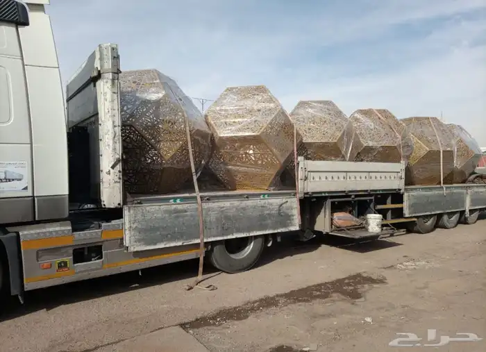 اعمدة انارة وأعمدة ديكوريه وقواعد خرسانيه 9