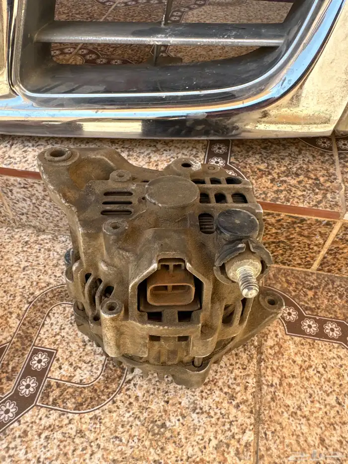 قطع غيار ددسن 2005 ويركب على مديل 2004 و2003 7