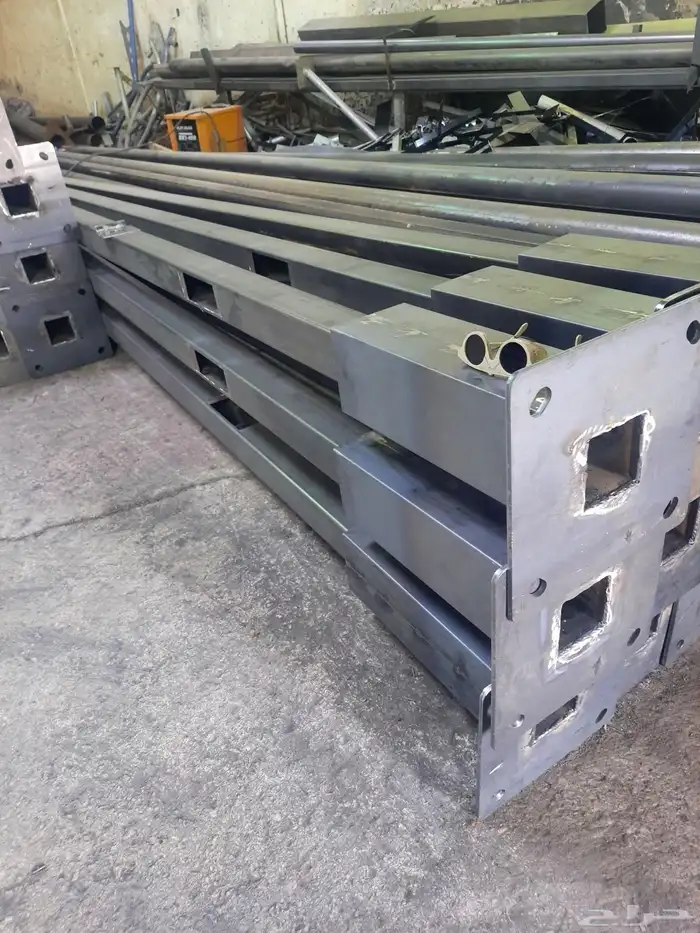 اعمدة انارة وأعمدة ديكوريه وقواعد خرسانيه 56