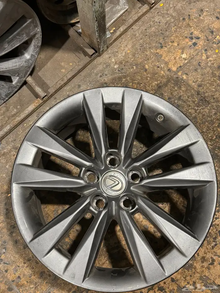 جنوط لكزس 460اصلي وكاله مقاس 18 0