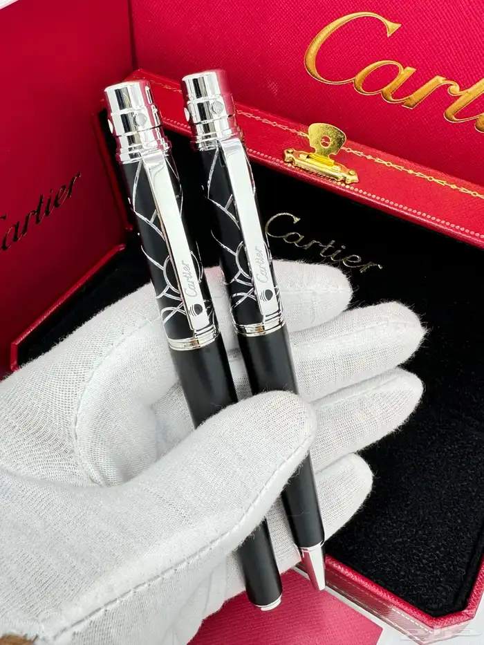 أقلام ماركات مع الملحقات 0