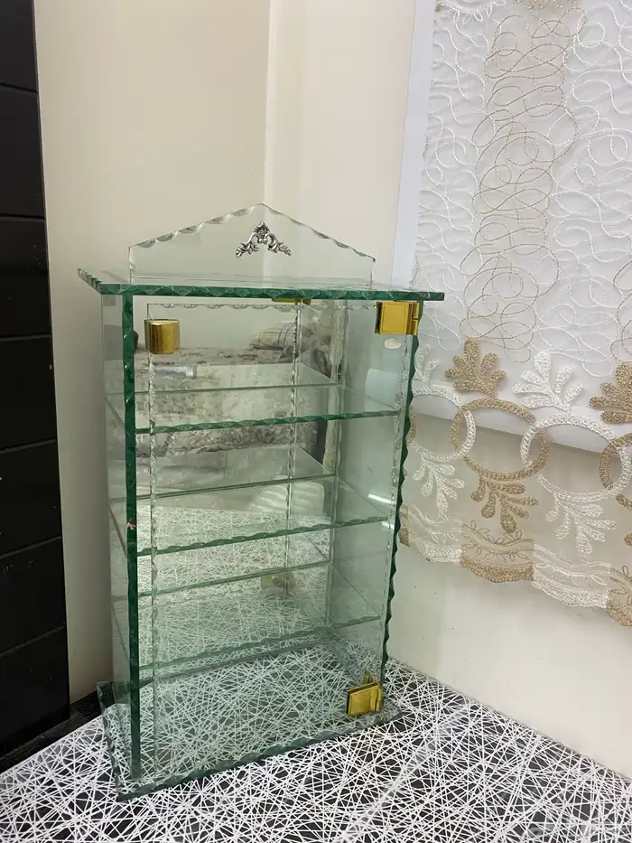 ارفف زجاج 1