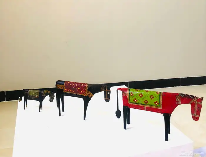 ثلاث مجسمات خيول مصنوعة من المعدن انتيك 1970 1