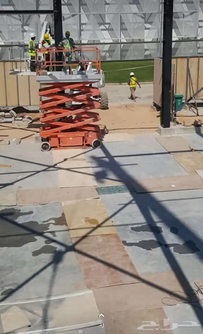 تأجير رافعه شوكيه سكينه فوركلفت للايجار سيزرلف مان لفت كرين 6