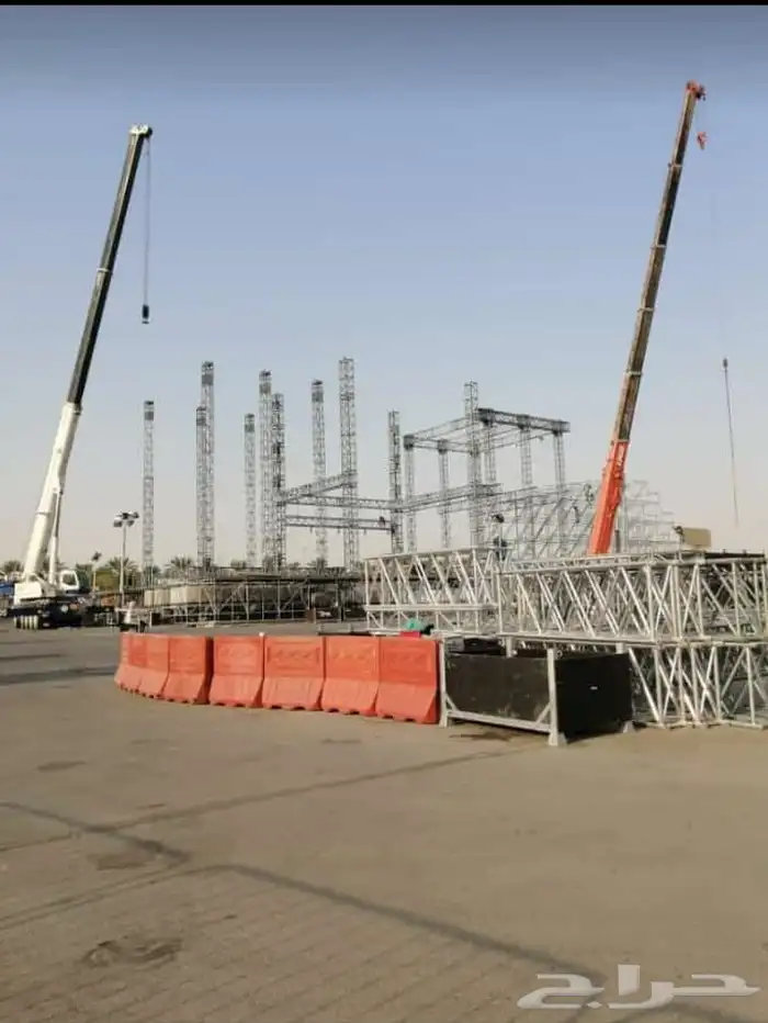 تأجير رافعه شوكيه سكينه فوركلفت للايجار سيزرلف مان لفت كرين 10