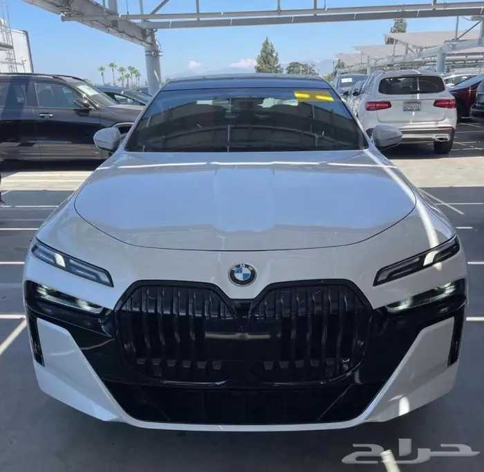 2023 BMW 7 Series 740i RWD 4D 23000mi استيراد حسب الطلب 0