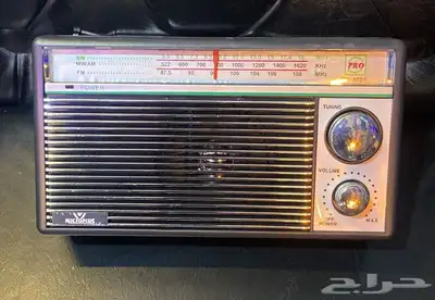 راديو قديم يعمل بشكل جيد 0