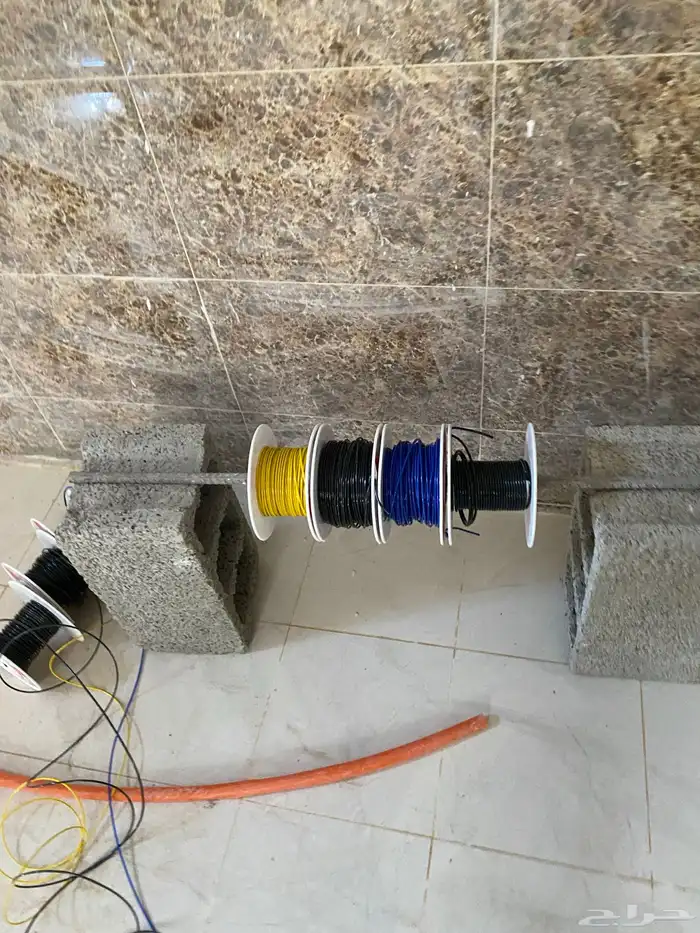 فني كهربائي منازل تسيس وتطبيق 12