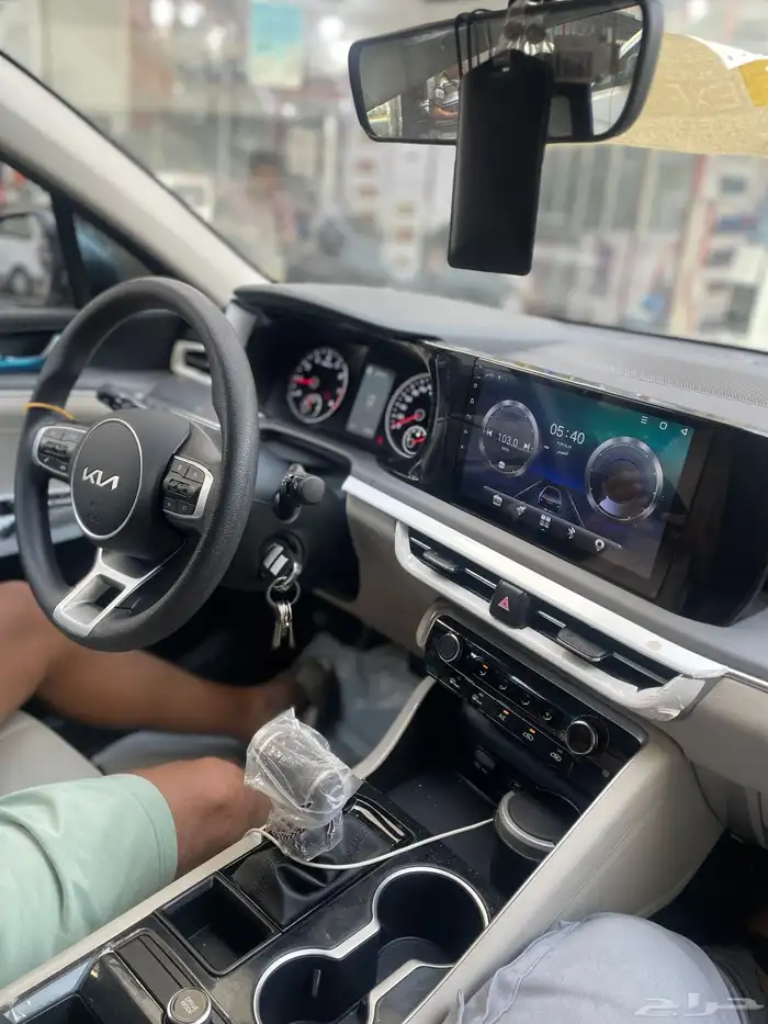 شاشة كيا K5 2021- 2023 1