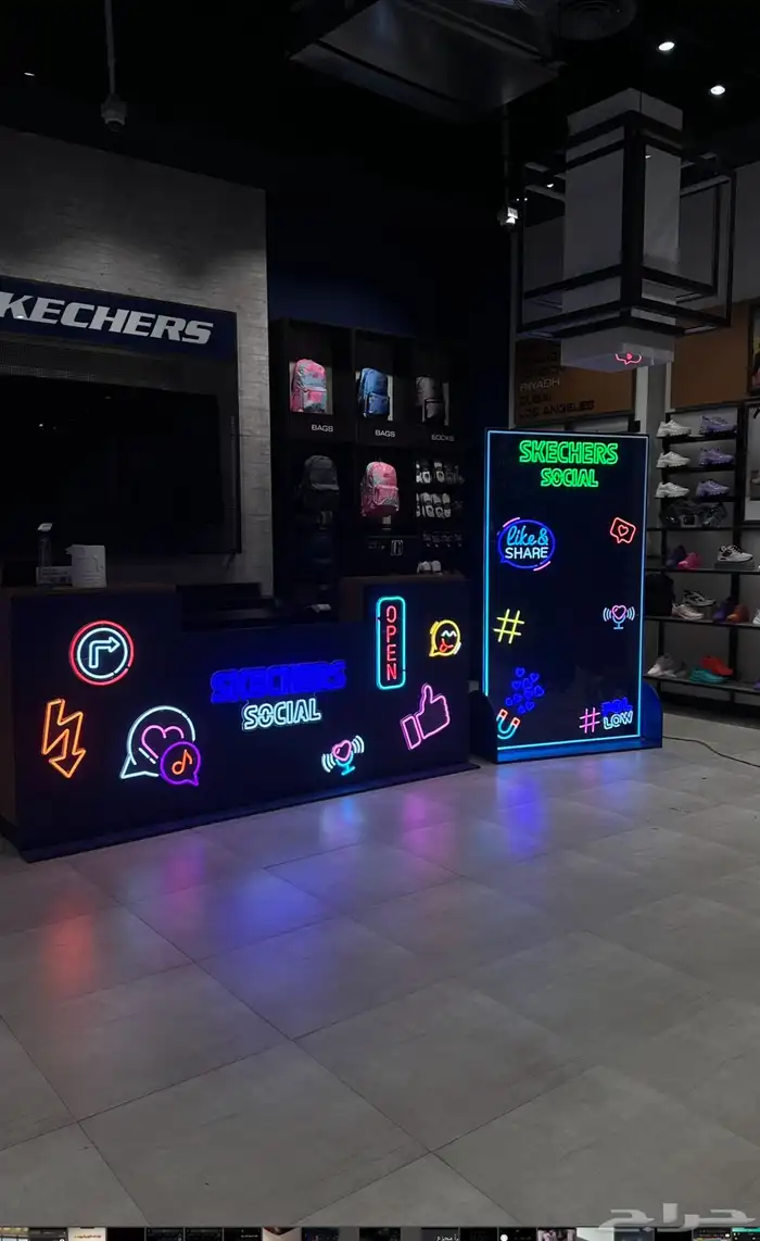 لوحات neonمضيئة 2