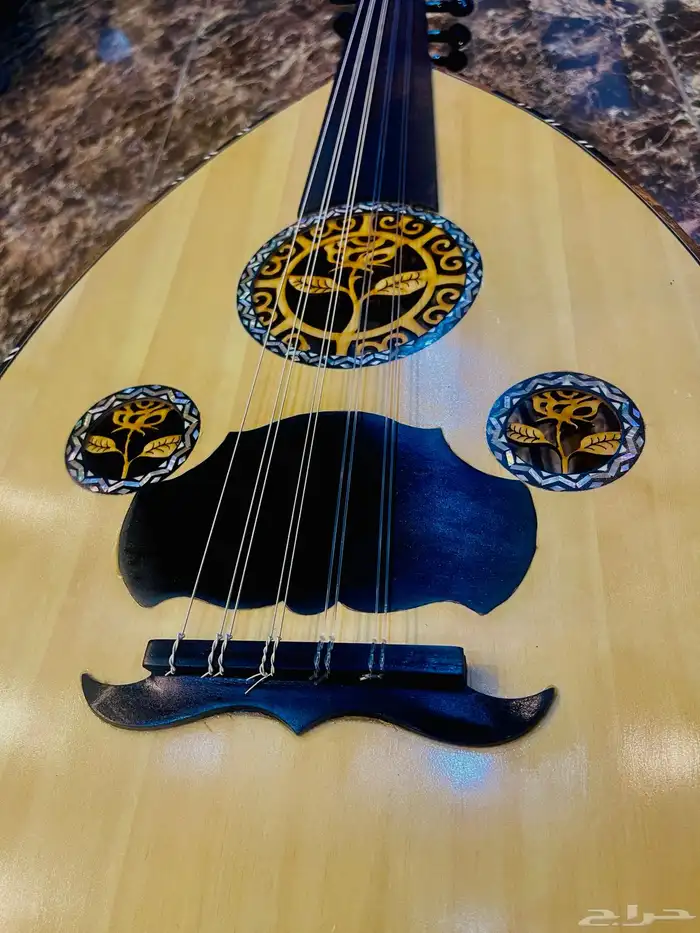 عود احترافي عود لوكس عود موسيقي 1