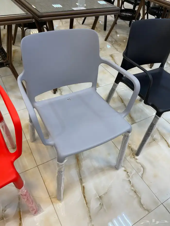 كراسي بلاستيك بالوان جديدة   كراسي خارجية   كراسي مفرده 2