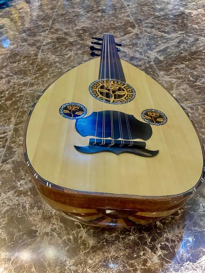 عود احترافي عود لوكس عود موسيقي 0