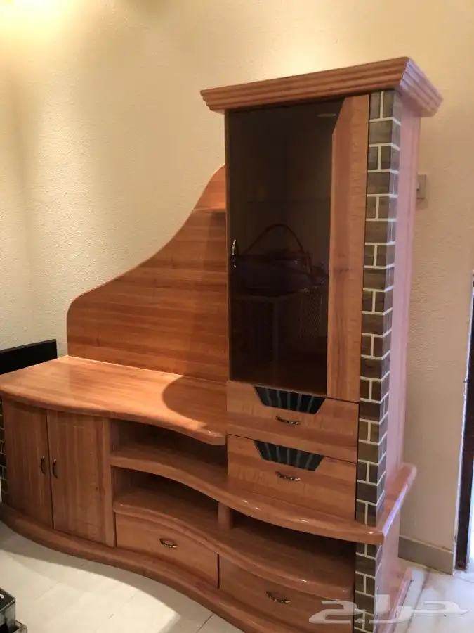 دولاب تلفزيون جديد مع اضاءة فيديو 1