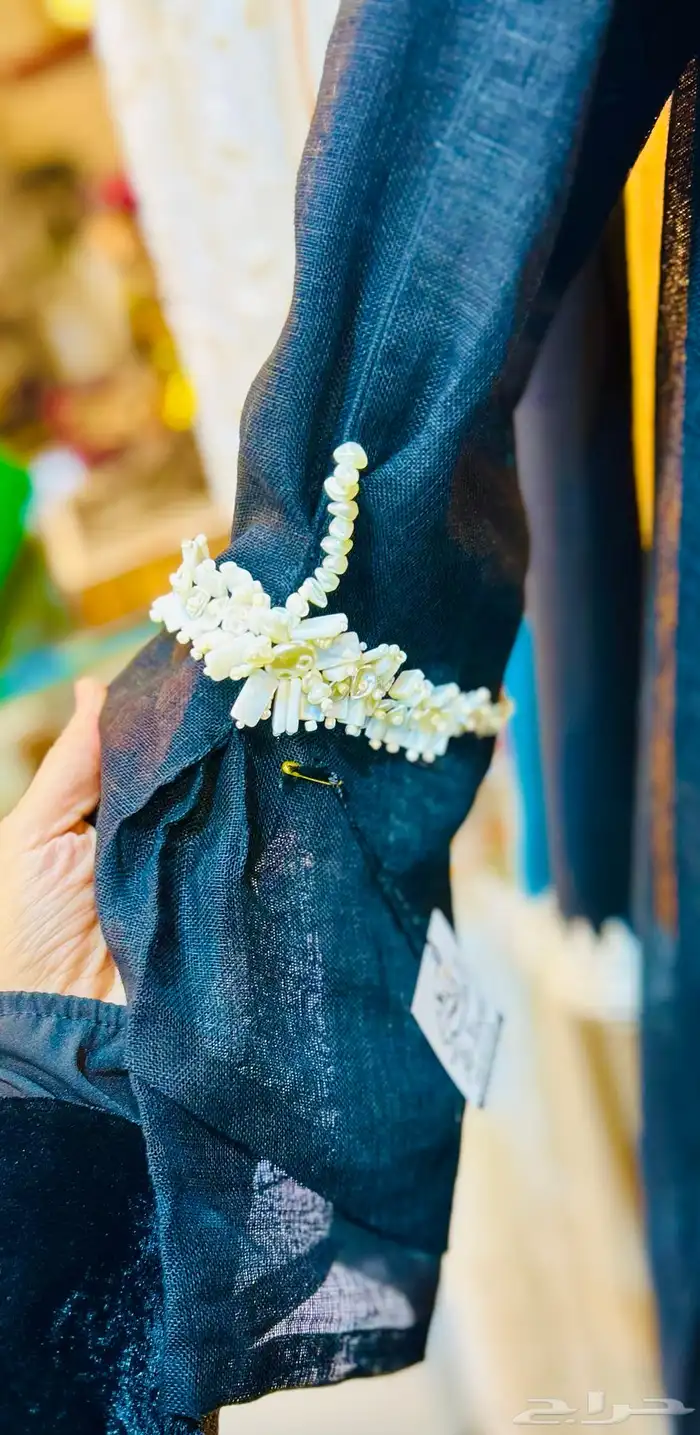 لكل عبايه حكايه عبايات فاخره تطريز وخرز وتطريز يدوي ورسم 2